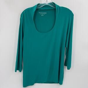SOFT SURROUNDINGS Shirt Green Classic Size M 3/4 Sleeve Scoop Neck Top Jersey